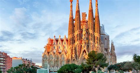 get your guide la sagrada familia